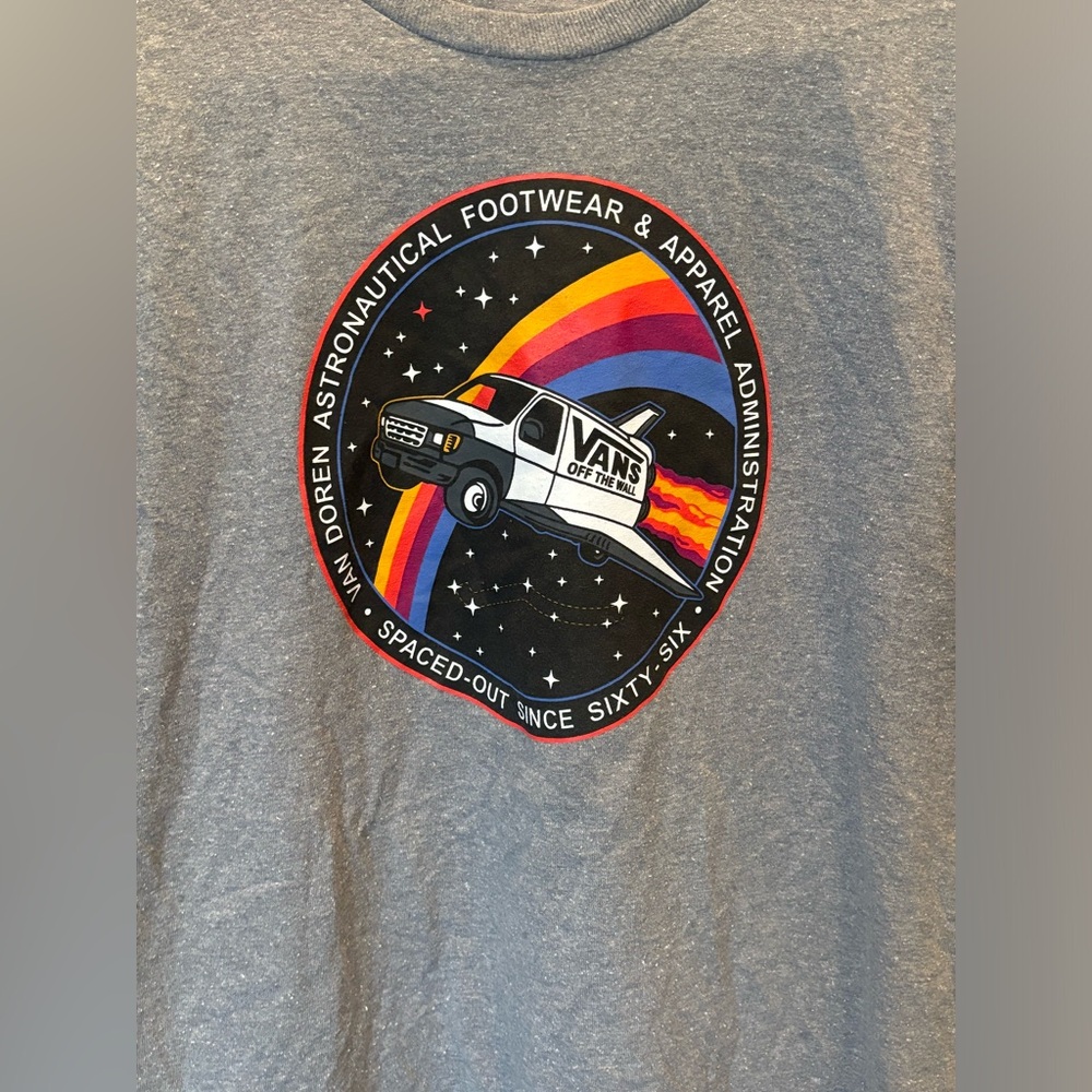 Vans Mens Size Medium Cotton T-shirt Space Shuttle Gray Short Sleeve